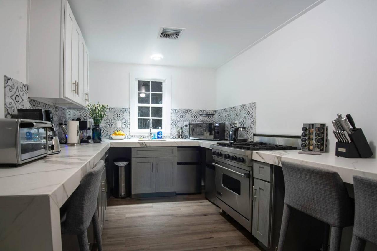 4 Bedroom - Sleeps 8! Celebrity Villa Next To Frenchman St New Orleans Exterior photo